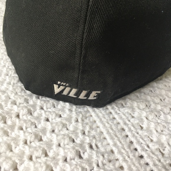 New Era 59Fifty Louisville Cardinals Hat - Picture 2 of 5